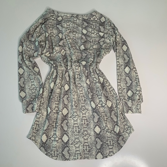 Gray Animal Snake Cinch Waist LoungeWear Dress Sz - Picture 5 of 5